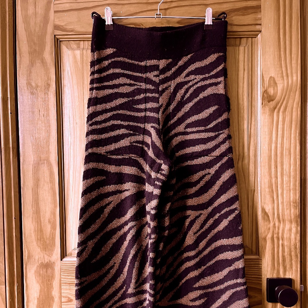 TIGER PRINT KNIT PANT